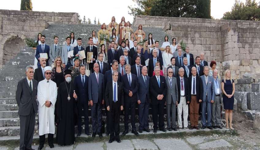 Σε κλίμα χαράς και συγκίνησης η απόδοση του «Ιπποκρατικού Όρκου» από τους πρωτεύσαντες Ιατρικής σε Ελλάδα και εξωτερικό
