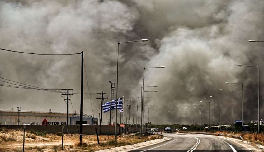 Η Ελλάδα στις φλόγες: Τα καμένα στρέμματα του Ιουλίου έσπασαν κάθε ρεκόρ