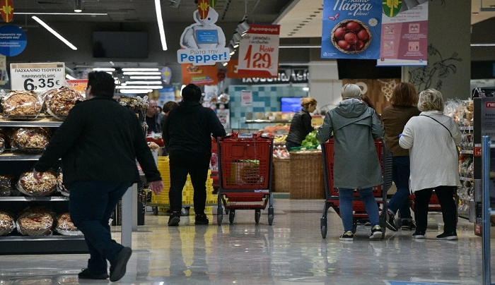 Μεγάλο Σάββατο: Τι ώρα κλείνουν καταστήματα και σούπερ μάρκετ για τα ψώνια της τελευταίας στιγμής