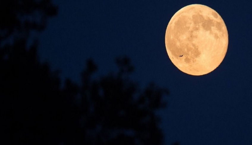 Απόψε η «Πανσέληνος της Φράουλας»