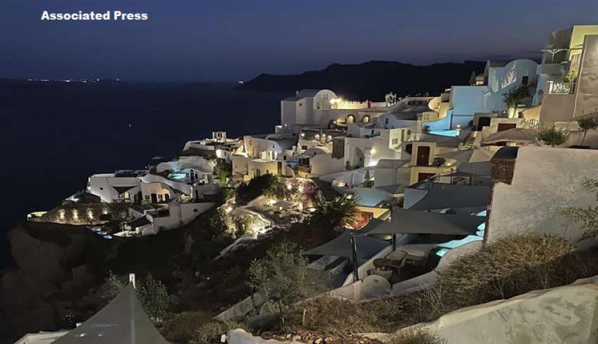 Οργισμένοι οι τουρίστες που επιστρέφουν από δημοφιλείς προορισμούς: «Ακρίβεια και φοροδιαφυγή» - Μπαράζ λουκέτων από την ΑΑΔΕ