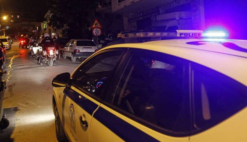 Βόλος: Του πέταξε τούβλο επειδή είχε απλώσει τα... πόδια του!