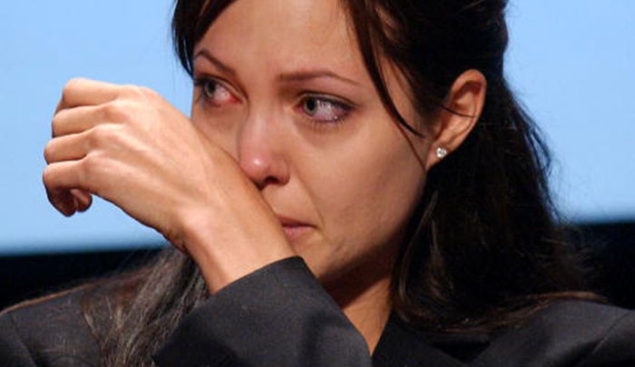 Τι έχει γίνει με την Angelina Jolie;