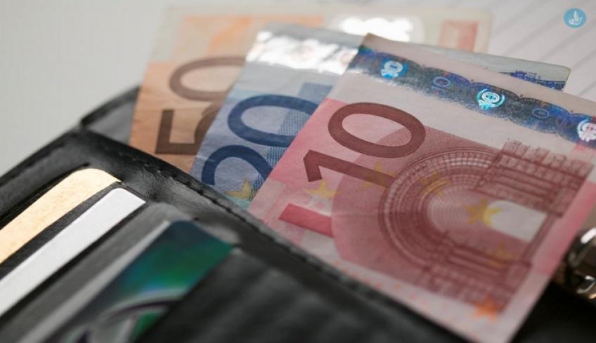 Κατώτατος μισθός: Δέκα ερωταπαντήσεις από το υπουργείο Εργασίας
