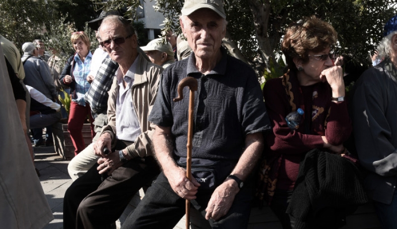 Στις Βρυξέλλες «μαγειρεύουν» ελληνικές συντάξεις – Τα 3 σενάρια