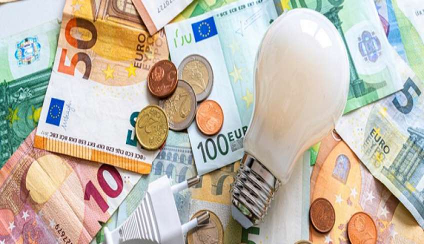 Απίστευτο: Λογαριασμός ρεύματος 240 ευρώ για 300 κιλοβατώρες – Το κράτος θα πληρώσει 190 ευρώ σε κάθε νοικοκυριό