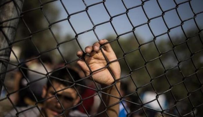 Αιματηρή σύγκρουση μεταναστών στο hot spot της Χίου
