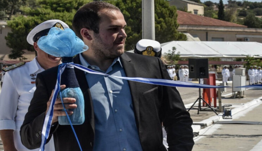 Γιάννης Καραθανάσης: Η στολή του πατέρα μου είναι διάτρητη από πυρά - Η ψυχή του θα αρμενίζει στο Αιγαίο