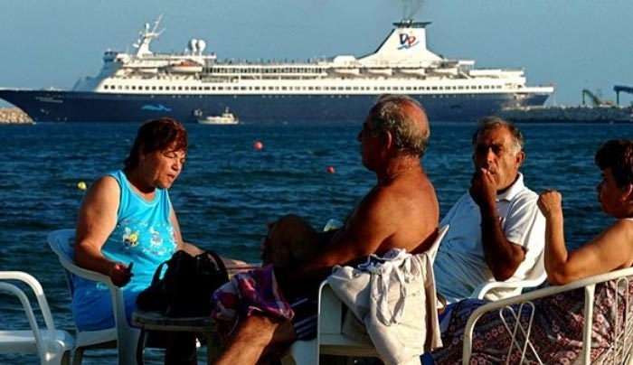 Διαμαρτυρία νησιωτών προς κυβέρνηση