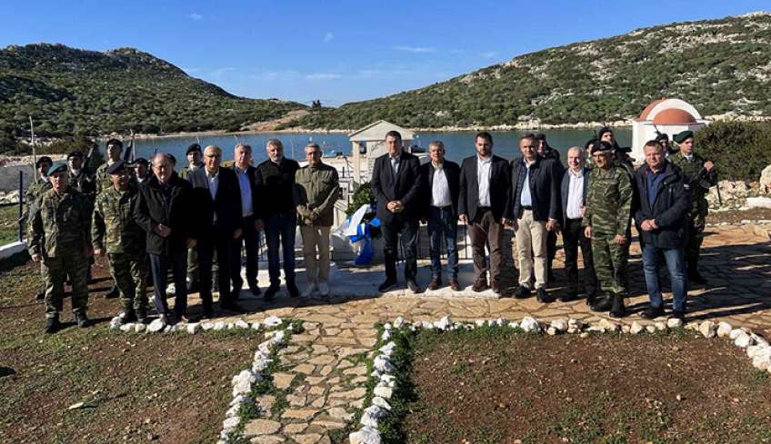 Στο Καστελλόριζο οι Περιφερειάρχες – Απέτισαν φόρο τιμής στην κυρά της Ρω