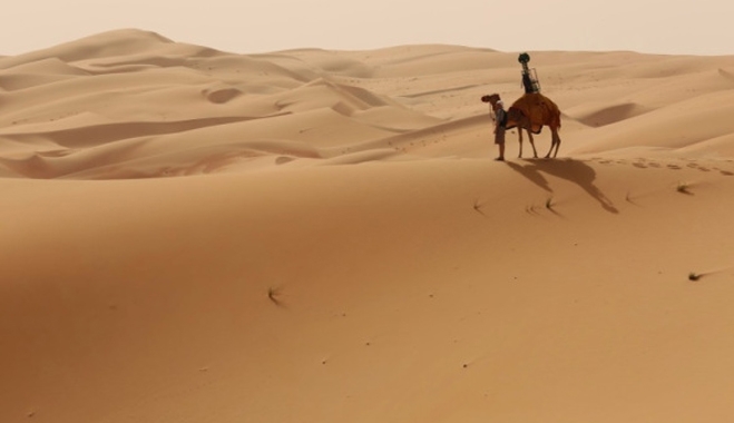 Google Street View: Περιήγηση στην έρημο με κάμερες σε καμήλες