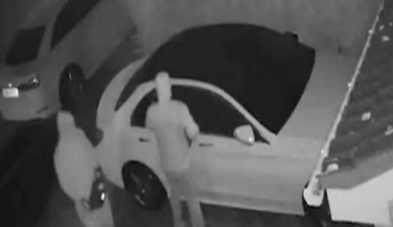 Ληστές… «hi-tech» – Πώς κλέβουν πολυτελή αυτοκίνητα τελευταίας τεχνολογίας με ένα «κλικ» – video