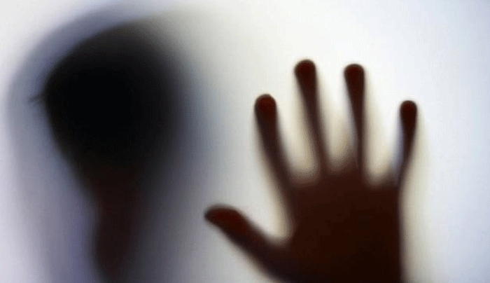 Σοκαριστικό: Δασκάλα ανάγκασε 5χρονο να κακοποιήσει σεξουαλικά 2χρονη