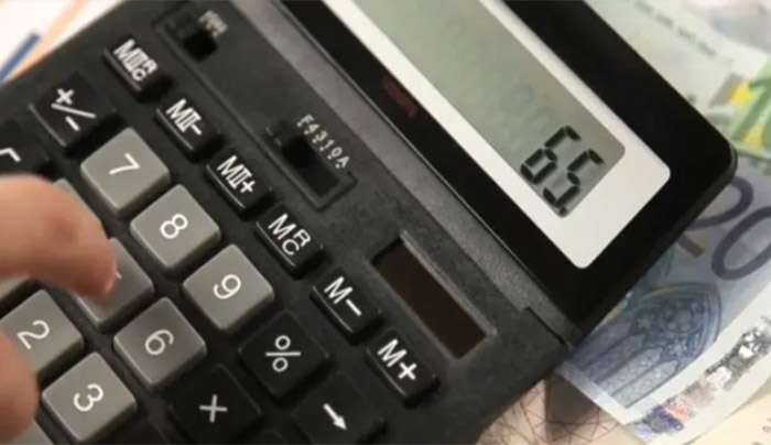 Εξωδικαστικός μηχανισμός ή 72 δόσεις; Η Ν. Παπαδογεωργάκη εξηγεί τι συμφέρει κάθε οφειλέτη