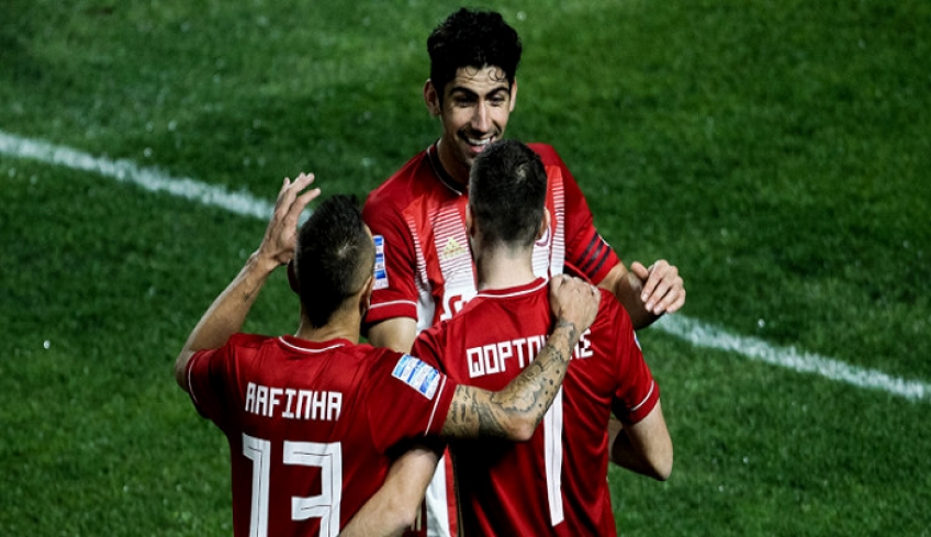 Super League: Μόνος πρώτος ο Ολυμπιακός -Τον κυνηγούν ΠΑΟΚ, ΑΕΚ και Αρης