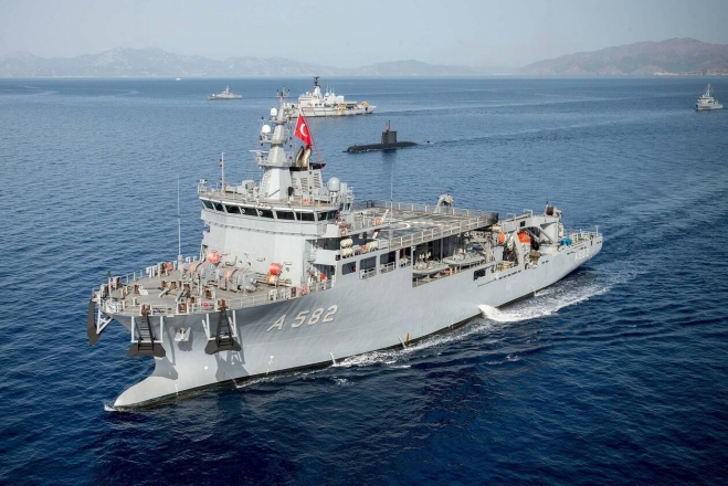 Συναγερμός στο Αιγαίο για την τουρκική αρμάδα - Σε επιφυλακή το τουρκική αρμάδα