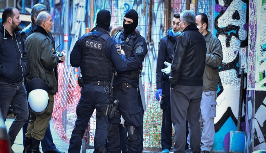Ανήκουστο: Σύρος είχε δελτίο ασύλου με διεύθυνση κατειλημμένου κτιρίου