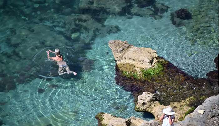 Καιρός σήμερα: Λιακάδα, ζέστη και ισχυροί βόρειοι άνεμοι στο Αιγαίο – Βροχές σε βόρεια ηπειρωτικά και τα Δωδεκάνησα