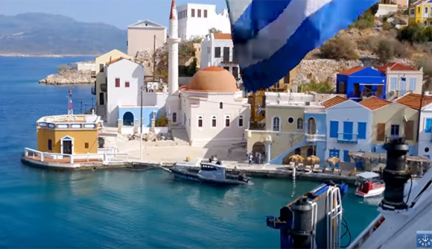 Συγκινητικός χαιρετισμός στη Ρω και άφιξη στο Καστελλόριζο | Blue Star Patmos - Kastellorizo