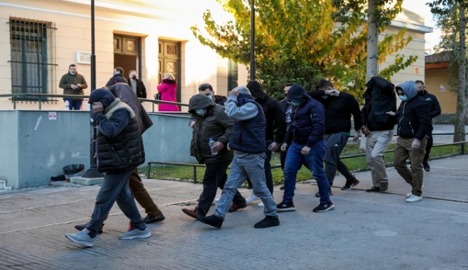 Τρεις νέες προφυλακίσεις μελών του κυκλώματος με τις πλαστές ταυτότητες και τα διαβατήρια