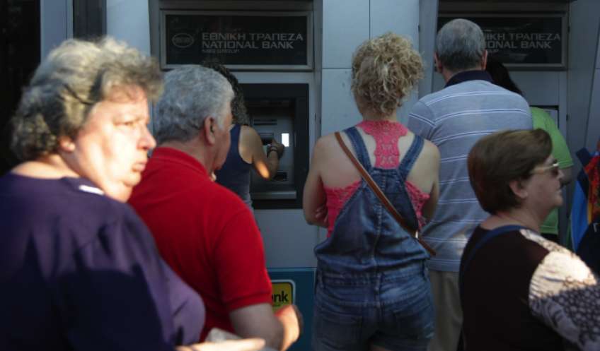 Ανοιχτές τράπεζες και Σάββατο – Σε αυτές τροποποιείται το ωράριο