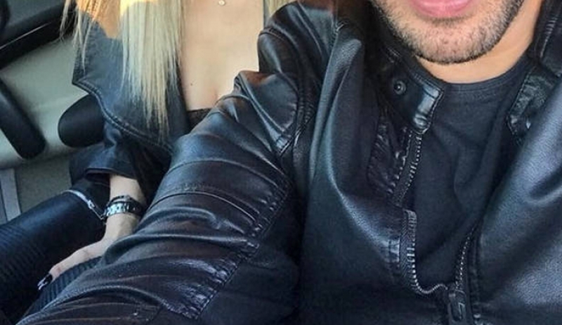 New love in town: Έλληνας τραγουδιστής ερωτευμένος τρελά με δημοσιογράφο του Epsilon!
