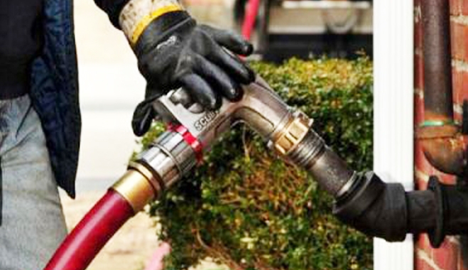 «Ζεσταίνονται» οι παραγγελίες στο πετρέλαιο θέρμανσης, 10% πάνω οι πωλήσεις από πέρυσι