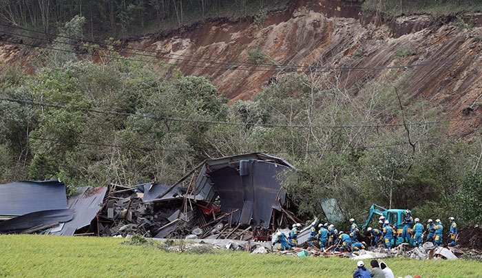 Ιαπωνία: Ανεβαίνει ο αριθμός των θυμάτων από τον σεισμό - Έφτασαν τους 16