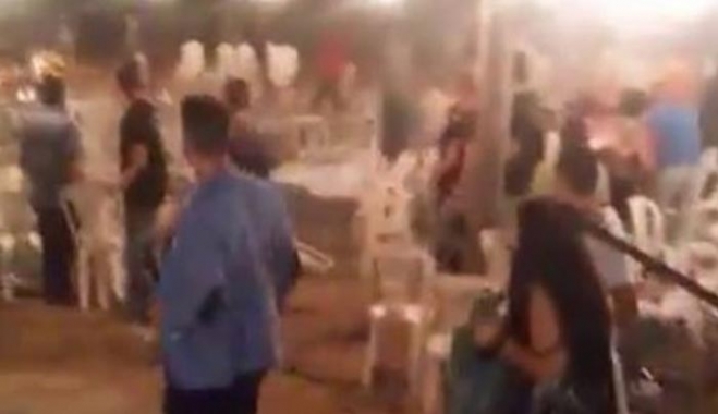 Τρόμος σε πανηγύρι –Έπεσε με το αμάξι του πάνω στον κόσμο - ΒΙΝΤΕΟ