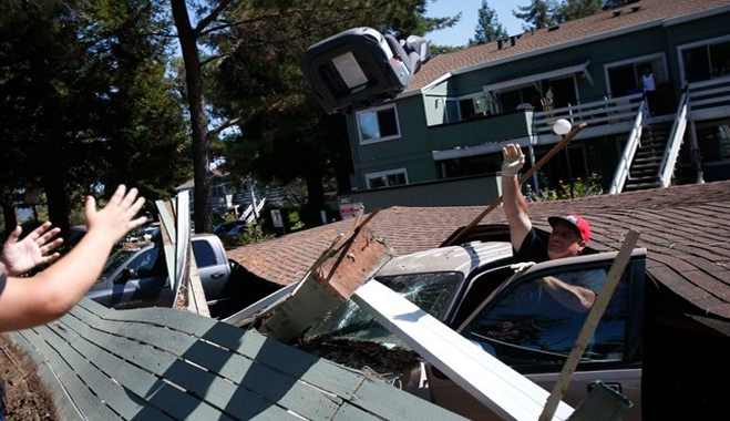 Φωτογραφίες από τις ζημιές των 6,1 Ρίχτερ στην Καλιφόρνια