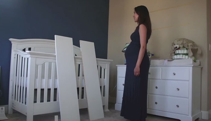 Οι 9 υπέροχοι μήνες της εγκυμοσύνης μιας γυναίκας σε ένα όμορφο timelapse (Video)
