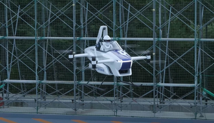 Ιαπωνία: Το πρώτο επανδρωμένο ιπτάμενο αυτοκίνητο... πέταξε [βίντεο]