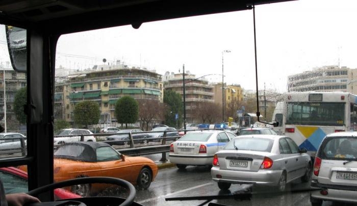 Γιάννενα: Χαμός σε λεωφορείο των ΚΤΕΛ – Η γλυκιά κοπέλα έκρυβε «ένοχα» μυστικά!