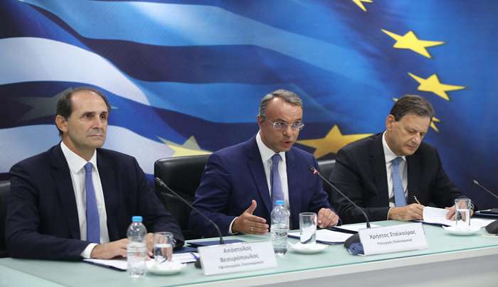 H εξειδίκευση των μέτρων που ανακοίνωσε ο πρωθυπουργός στη ΔΕΘ – Στα 350 ευρώ το επίδομα θέρμανσης – Ενίσχυση 250 ευρώ σε 2,3 εκατομμύρια πολίτες