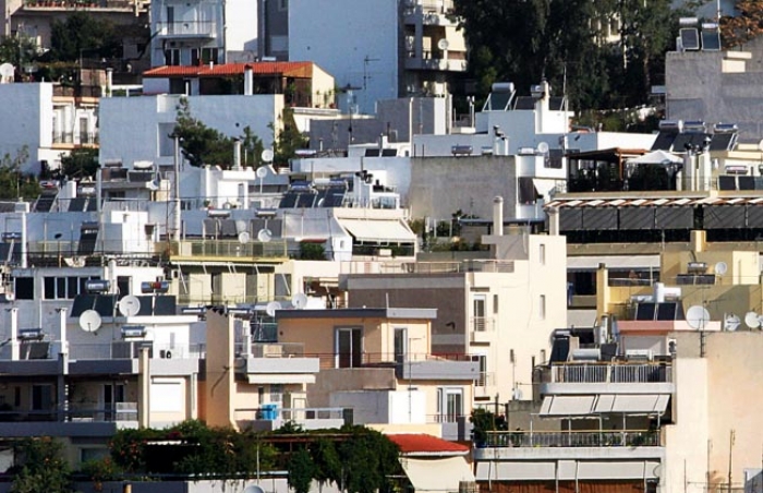 Πώς η εφορία θα βάζει χέρι και στις μεταβιβάσεις ακινήτων