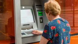 Στο τραπέζι αύξηση έως 446 ευρώ στους συνταξιούχους, τι εξετάζεται για τη ΔΕΘ