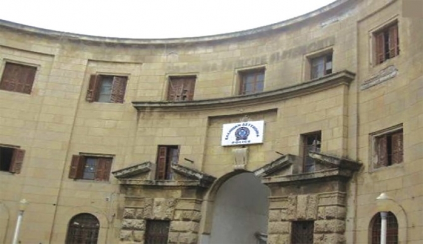 Επεισόδιο στα κρατητήρια με πρωταγωνιστή αστυνομικό που κατηγορείται για διακίνηση ναρκωτικών