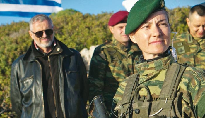Ο ΣΥΡΙΖΑ αδειάζει τον Καμμένο για το σχέδιο στράτευσης των γυναικών
