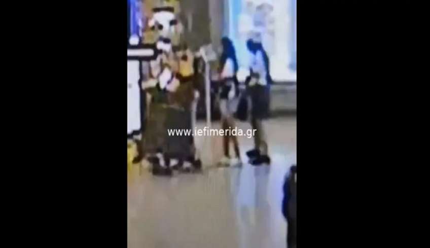 Βίντεο ντοκουμέντο του iefimerida: Καρέ-καρέ η κλοπή πανάκριβης τσάντας από δυο γυναίκες στο «Ελ. Βενιζέλος»