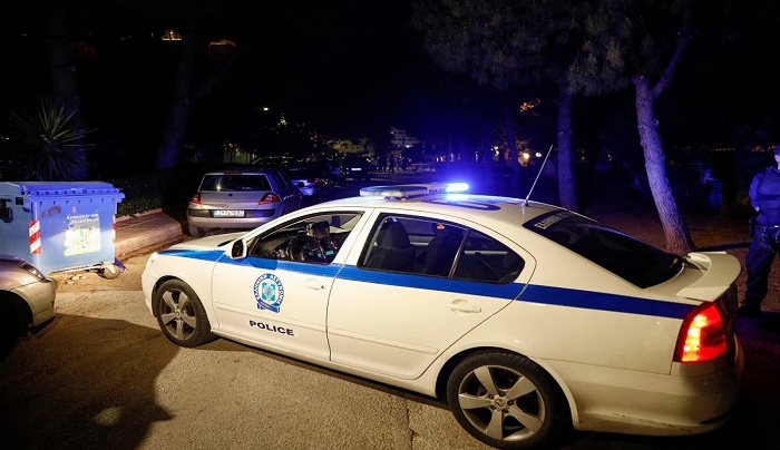 Ανακοίνωση ΕΛΑΣ: Διατάχθηκε ΕΔΕ για τον αστυνομικό που κατέστρεψε λουλούδια για τον Γρηγορόπουλο