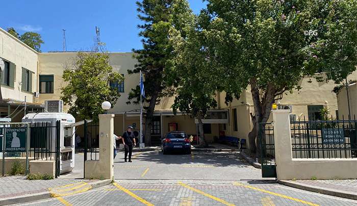 Κως: 60χρονος έπεσε από σκάλα, πήρε θετική γνωμάτευση αποχώρησης από το Νοσοκομείο και κατέληξε κατά την επιστροφή του στα Εξωτερικά Ιατρεία