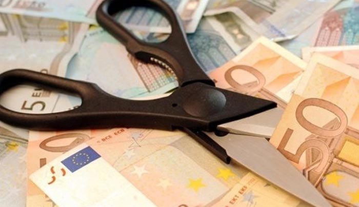 Ανάσα για χρέη σε Εφορία-Ταμεία-Τράπεζες: Ποιοι θα δεχθούν κούρεμα έως 50%