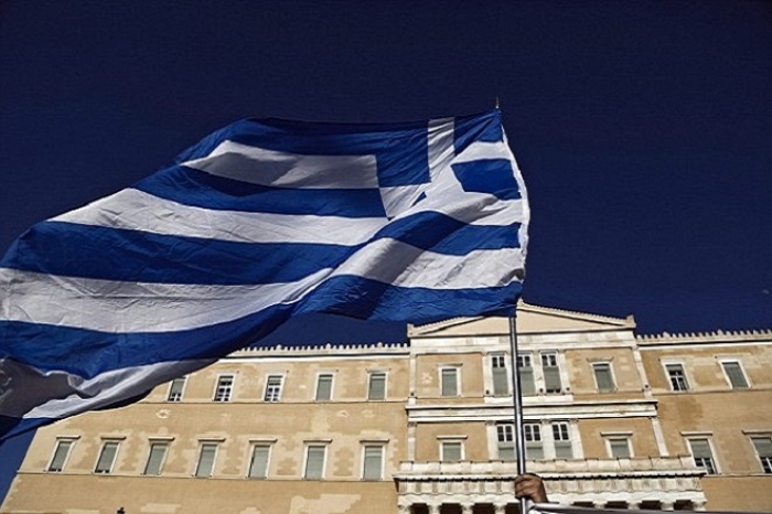 Η Ελλάδα «συρρικνώνεται»: Διπλό κύμα εγκατάλειψης πλήττει τη χώρα