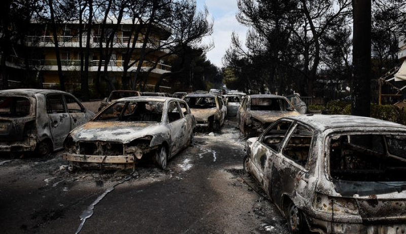 Μήνυση - κόλαφος του αδελφού της 26χρονης για τη φωτιά στο Μάτι
