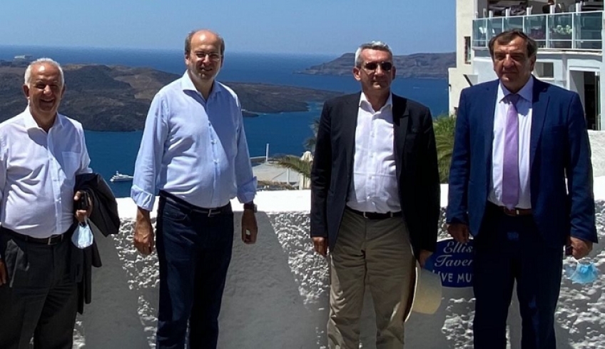 Έως το 2022 κλείνουν όλες οι ανεξέλεγκτες χωματερές σε Κυκλάδες-Δωδεκάνησα, προανήγγειλε ο υπουργός Περιβάλλοντος