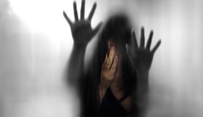 Το 24ωρο του τρόμου για 40χρονη στα Πετράλωνα: Τη χτυπούσε και τη βίαζε για μια ημέρα ο πρώην της