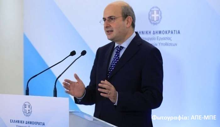 «Βόμβα» Χατζηδάκη: Έρχεται σημαντική αύξηση στις συντάξεις που θα ξεπερνά τα προμνημονιακά δεδομένα