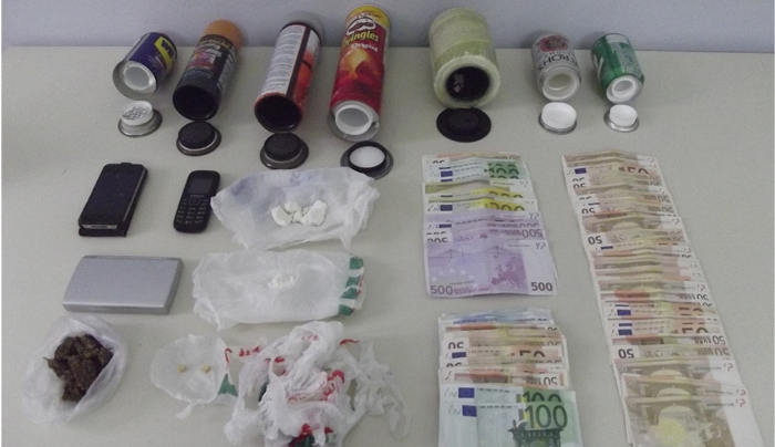 Στις 17/12 συνελήφθη στη Ρόδο 34χρονος ημεδαπός για κατοχή και διακίνηση ναρκωτικών.