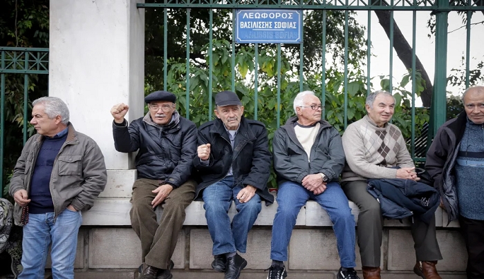 ΕΦΚΑ: Αλλάζουν όλα από σήμερα στην υποβολή αιτήσεων συνταξιοδότησης
