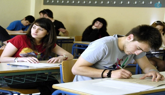 Πανελλαδικές: Κλιμακούμενης δυσκολίας τα θέματα σε Μαθηματικά και Αρχαία